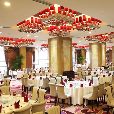 Ramada Chengdu North Hotell Eksteriør bilde