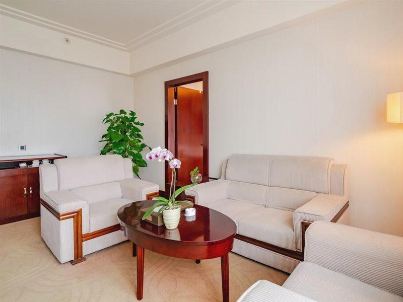 Ramada Chengdu North Hotell Eksteriør bilde