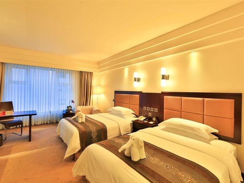 Ramada Chengdu North Hotell Eksteriør bilde