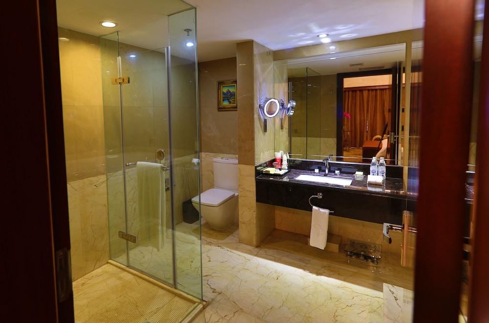 Ramada Chengdu North Hotell Eksteriør bilde