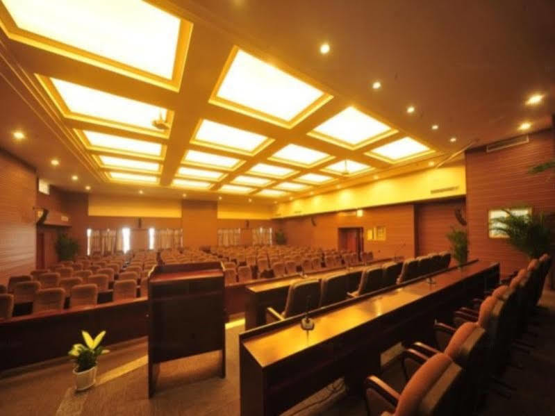 Ramada Chengdu North Hotell Eksteriør bilde